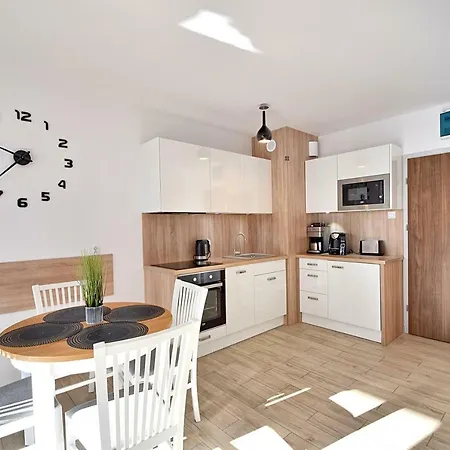 Oliwka Z Prywatnym Miejscem Postojowym * 科沃布热格