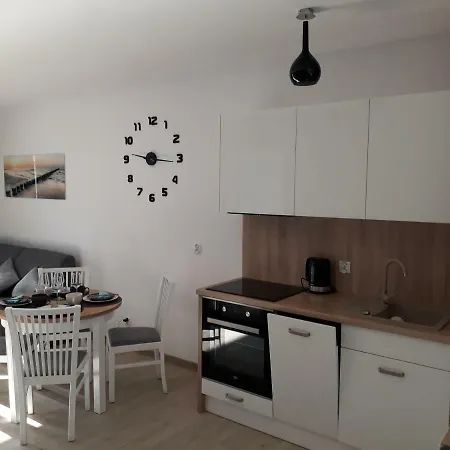 Oliwka Z Prywatnym Miejscem Postojowym كولوبرزيغ