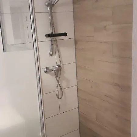 Oliwka Z Prywatnym Miejscem Postojowym * كولوبرزيغ